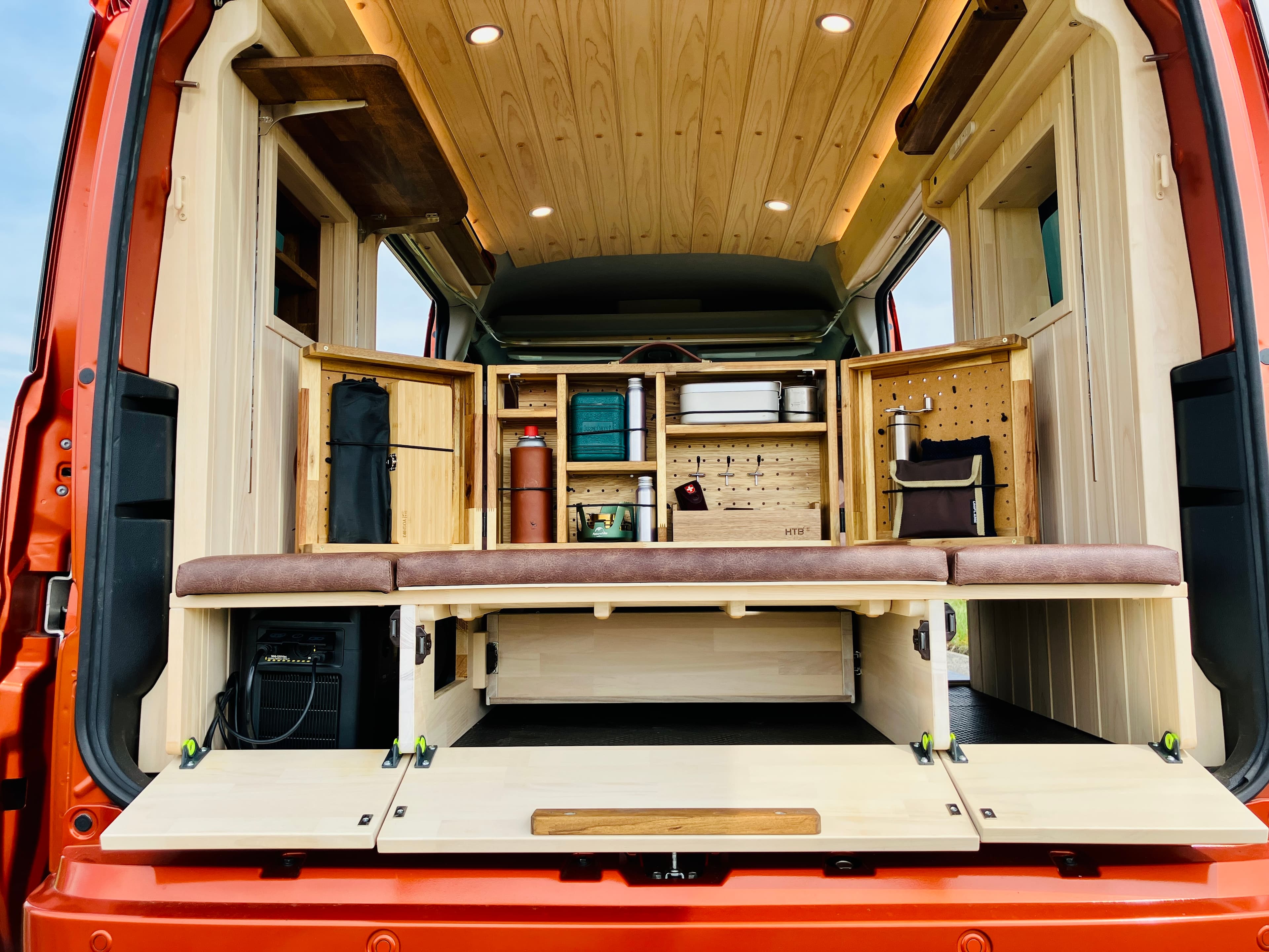 4_with-kitchen-wear-box